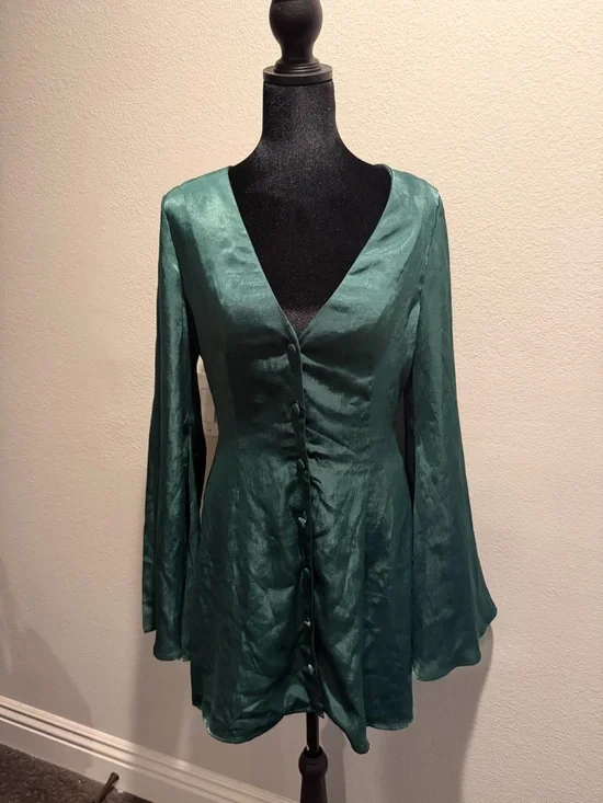 L'Academie Emerald Satin V-Neck Button Mini Dress - Picture 3 of 9